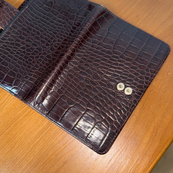 Vintage Brighton Brown Crocodile Embossed Wallet with silver heart clasp - Picture 8 of 13